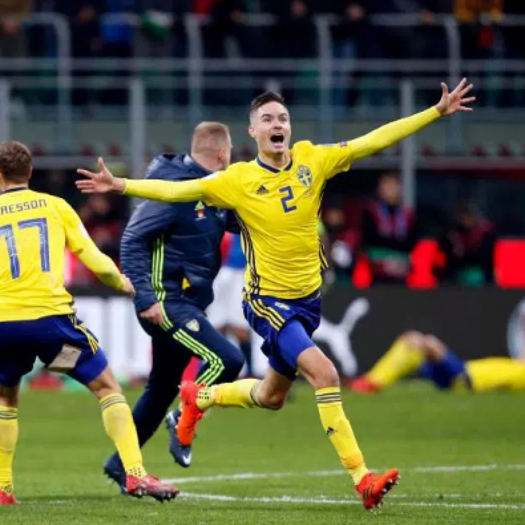 Swedes are not happy - Nordic Football